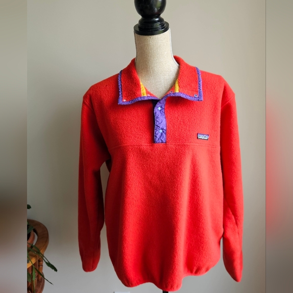 Patagonia Sweaters - Vintage Patagonia Red Fleece Jacket with Purple Trim